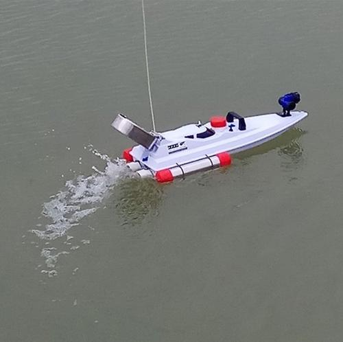 下漁網(wǎng)遙控船 下漁網(wǎng)遙控船